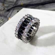 Load image into Gallery viewer, Diamantes Ring With Black Stones - AR284