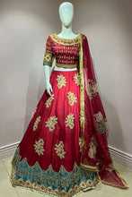 Load image into Gallery viewer, Maria Osama Khan - Debut Luxury Demi-Couture Pret Collection - Yasmin (005-2)