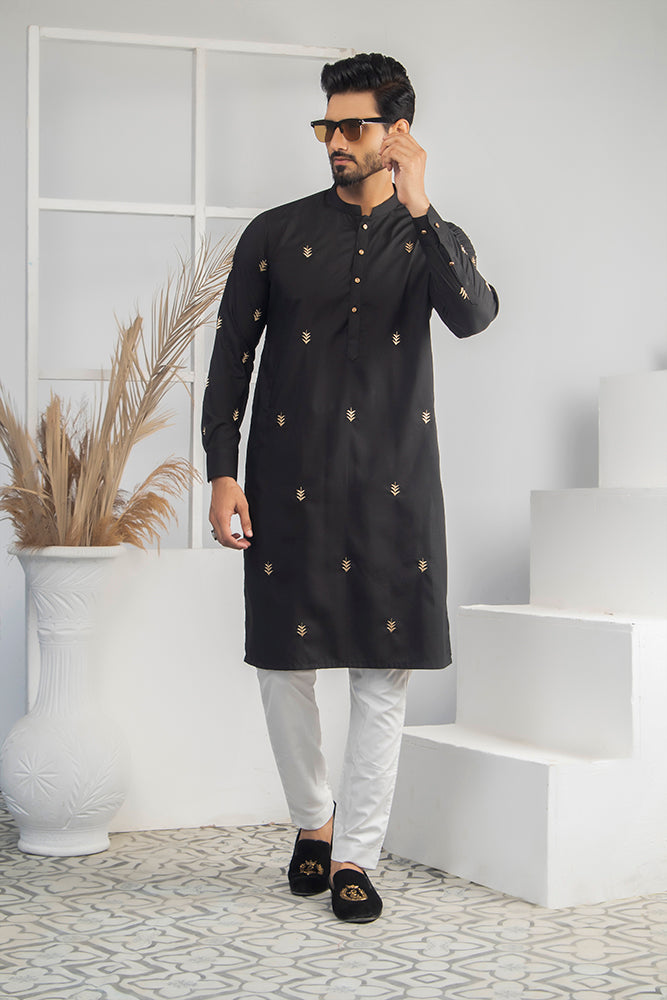 ER 524 Black WIth Gold EMbroided Kurta And Off White Trouser