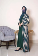 Load image into Gallery viewer, Gone With Print Abaya