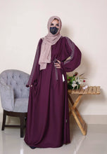 Load image into Gallery viewer, White Dori Abaya