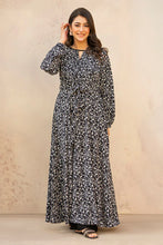 Load image into Gallery viewer, Printed Ladies Maxi Dress