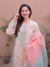 Load image into Gallery viewer, Hania Amir - Pink Blush