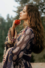 Load image into Gallery viewer, Maryam Hussain - 03 ULFAT Gulaab Wedding Festive Collection Chapter 2