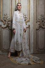 Load image into Gallery viewer, Sobia Nazir - Design 3A Luxury Lawn Collection