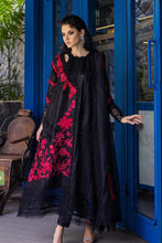 Load image into Gallery viewer, Mushq - MSF 04 Exotica Orient Express Luxury Lawn Collection