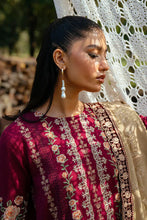 Load image into Gallery viewer, Saira Rizwan - Premium Winter Collection - SRW24-09 Sansa - Unstitched