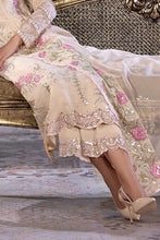 Load image into Gallery viewer, Amber Imran - Punkh Luxury Formals - Amber Glow