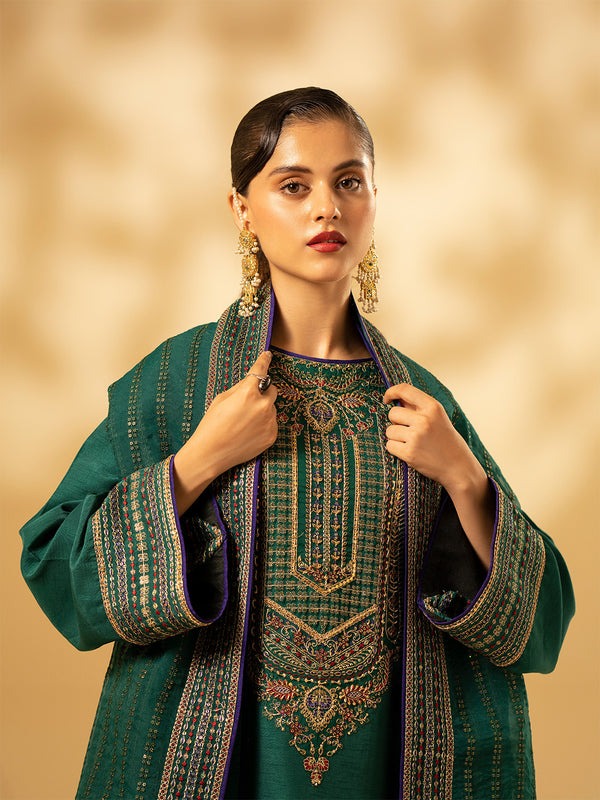 Fozia Khalid - Emerald Craftsmanship