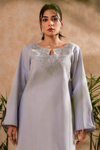 Load image into Gallery viewer, Fozia Khalid - FK Basics Collection - Lilac Hint Tunic