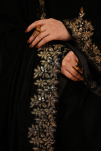 Load image into Gallery viewer, Velvet Deck Shawls - Ebony