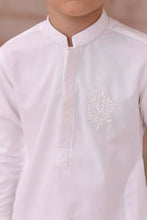 Load image into Gallery viewer, ER 701 White Kurta Pajama Design