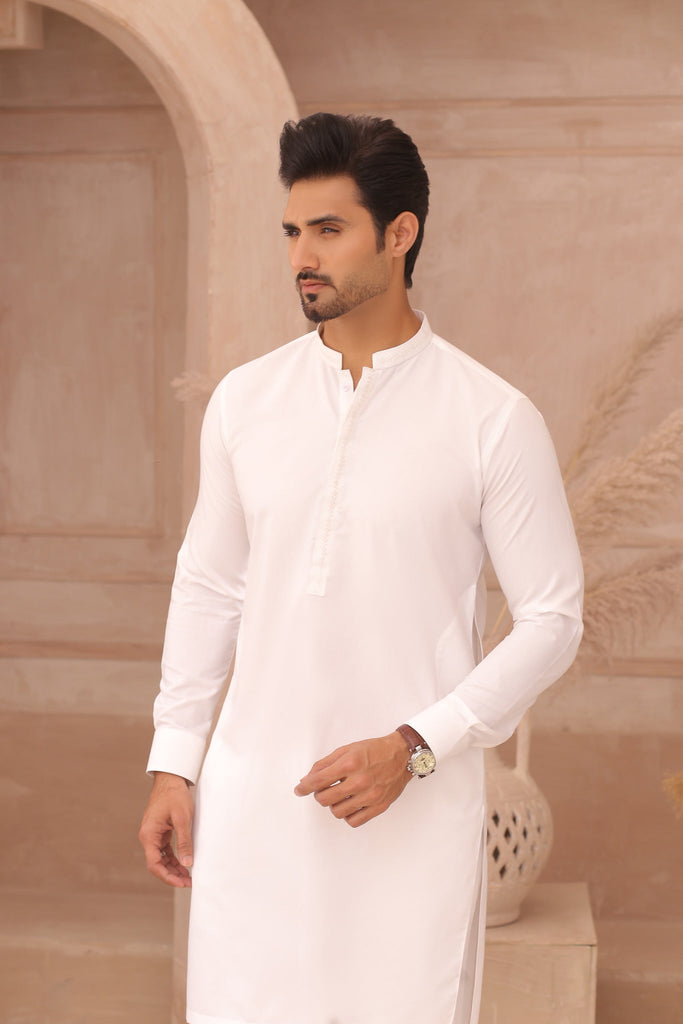 ER 695 White Kurta Pajama