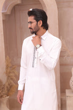 Load image into Gallery viewer, ER 698 White Shalwar Kameez For Man