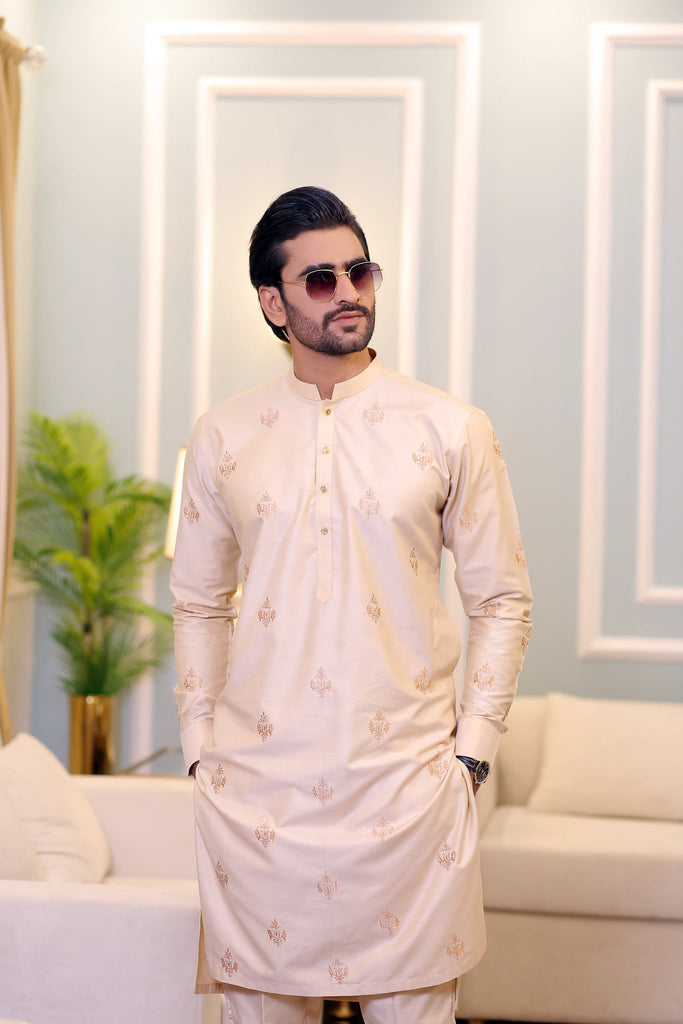 CK 710 Kurta Pajama Man