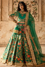 Load image into Gallery viewer, Maria Osama Khan - Khwabedah Wedding Festivities - Zinia