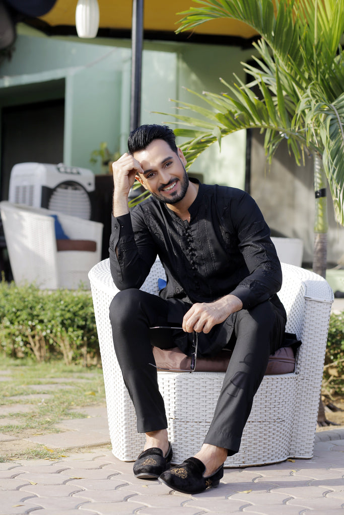 ER 568 Black on Black Embroided Designer Kurta Pajama For Men