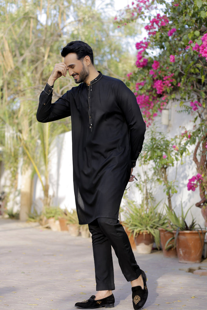 ER 574 Black WnW emblished Packets Kurta Pajama For Men