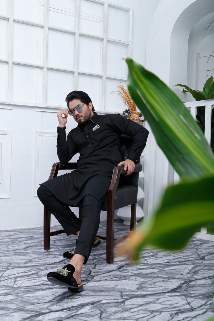 ER 464 Black Kurta Pajama For Men