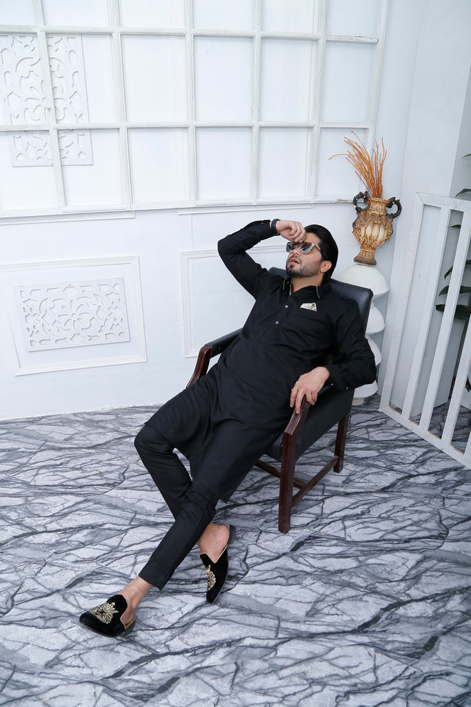 ER 464 Black Kurta Pajama For Men