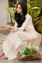 Load image into Gallery viewer, Humdum - Mirha Unstitched Lawn Collection - D02