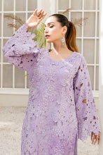 Load image into Gallery viewer, Shanzay Fahad - Formal &amp; Wedding Pret Collection - Mushk-03