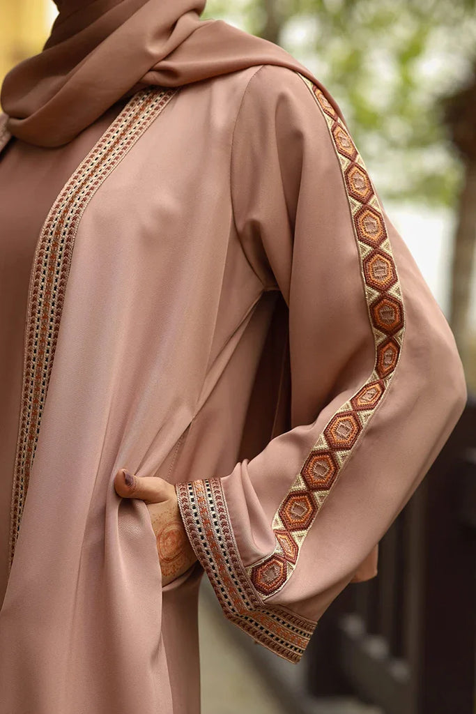 Malbus - Embroidered Kimono - Caramel