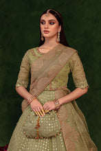 Load image into Gallery viewer, Maria Osama Khan - Salma Sitara Luxury Formals - Paras