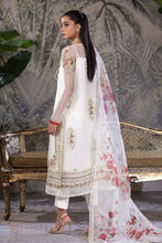 Load image into Gallery viewer, Amber Imran - Punkh Luxury Formals - Pearl Bloom