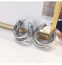 Load image into Gallery viewer, Round Hoop Earring - Silver - AE215