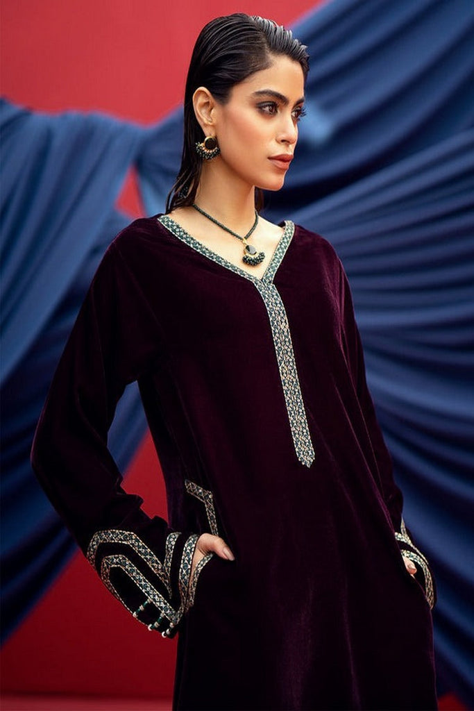 Fozia Khalid - Husan e Zauq Velvet Collection - Aledia