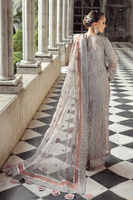 Load image into Gallery viewer, Maryam Hussain - 07 Sarai Raha Resort Collection