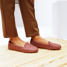 Load image into Gallery viewer, Tea Pink Loafers